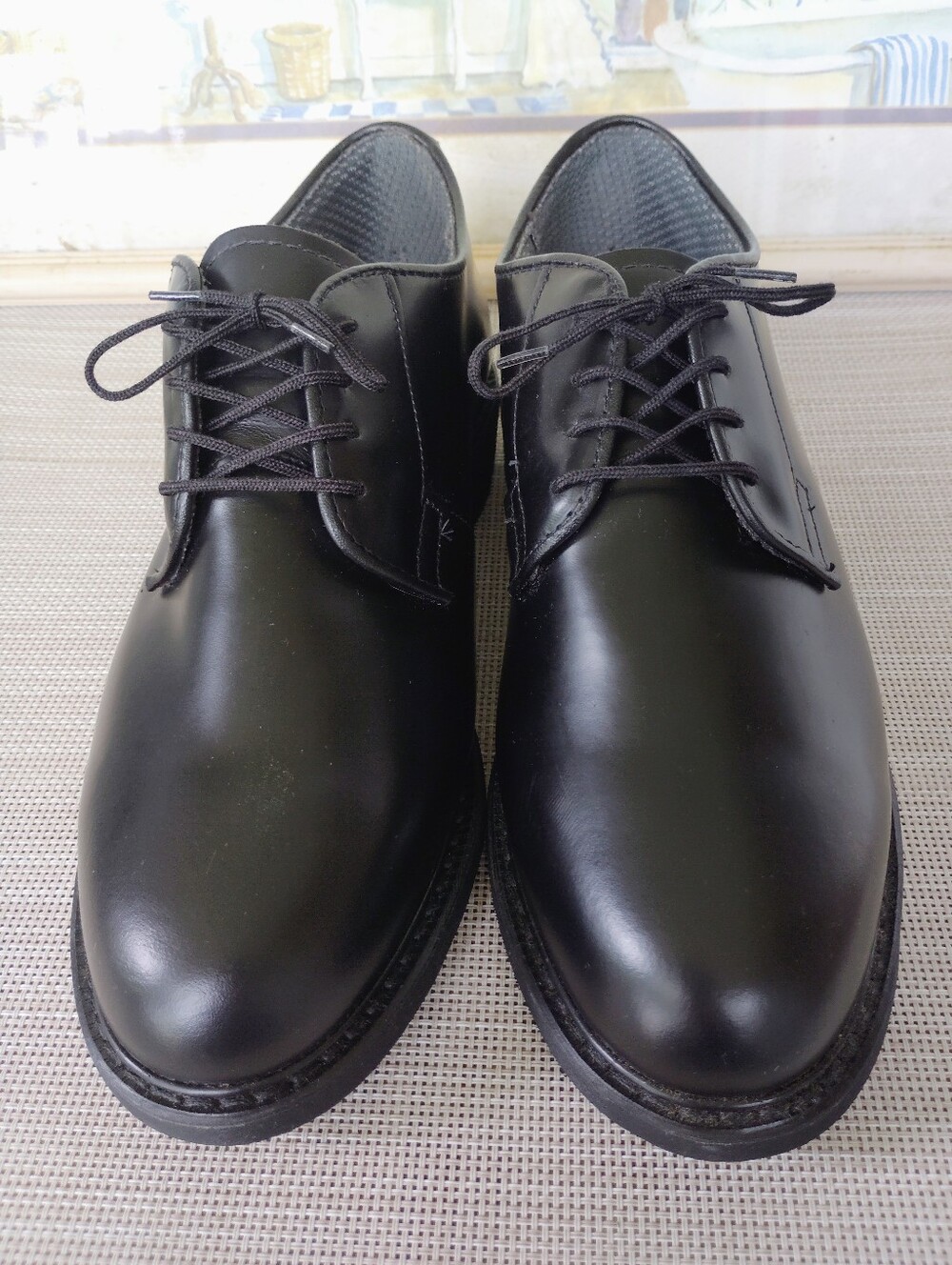 Women's Bates "Uniform Oxford" Black Polished Leather Shoes. Wide. Size 10.5W. - Picture 4 of 10